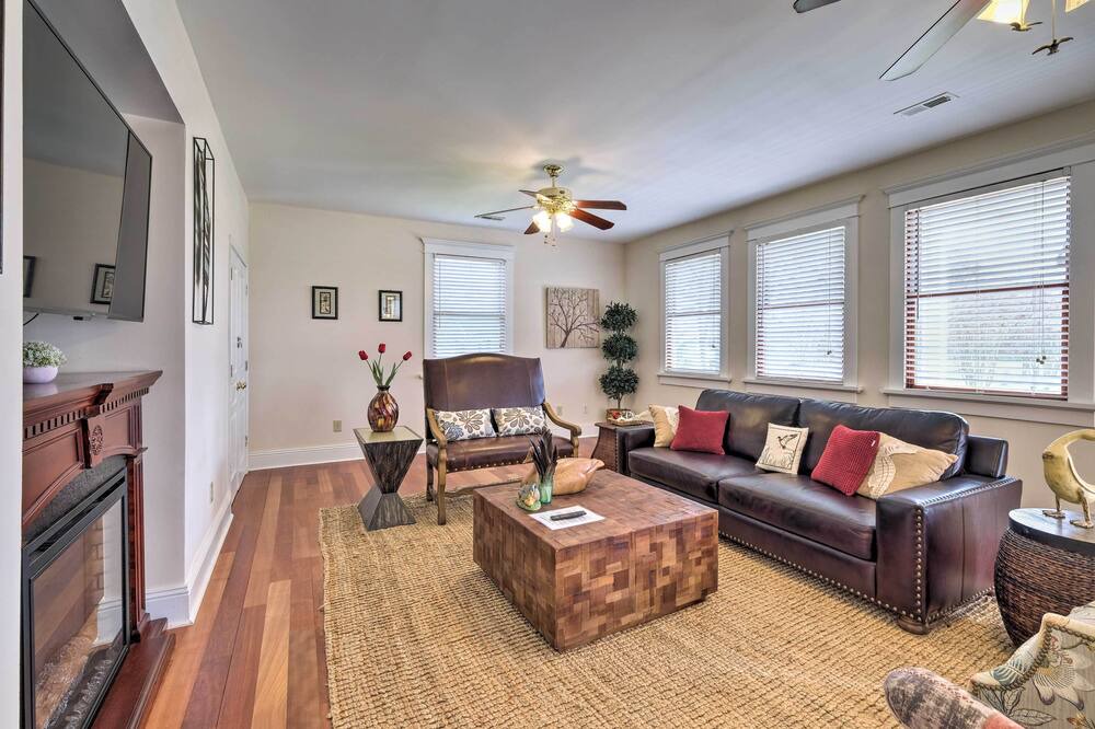 Photo of Bedroom in Deale