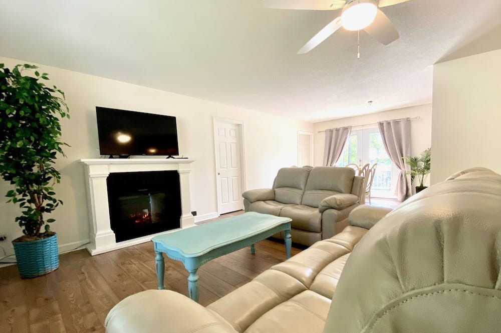 Photo of Livingroom in Kings Grant