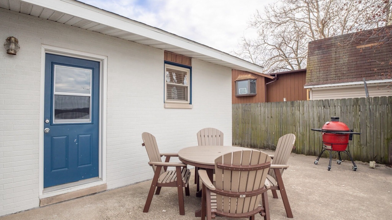 Photo of Patio Balcony in Sunnyland