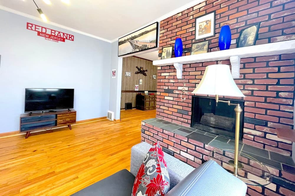 Photo of Livingroom in Red Bank