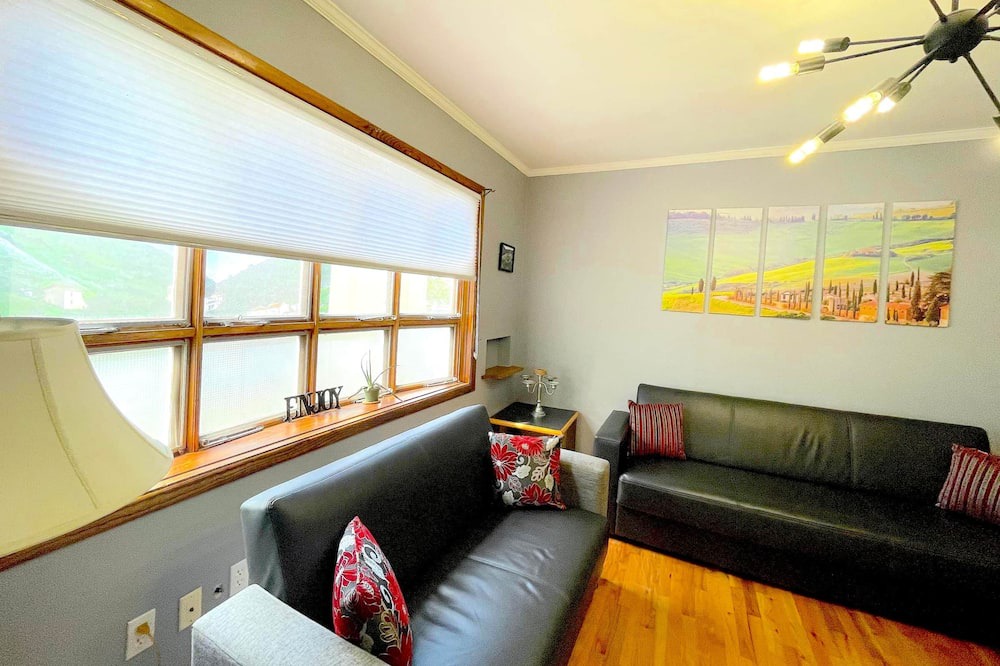Photo of Bedroom in Red Bank