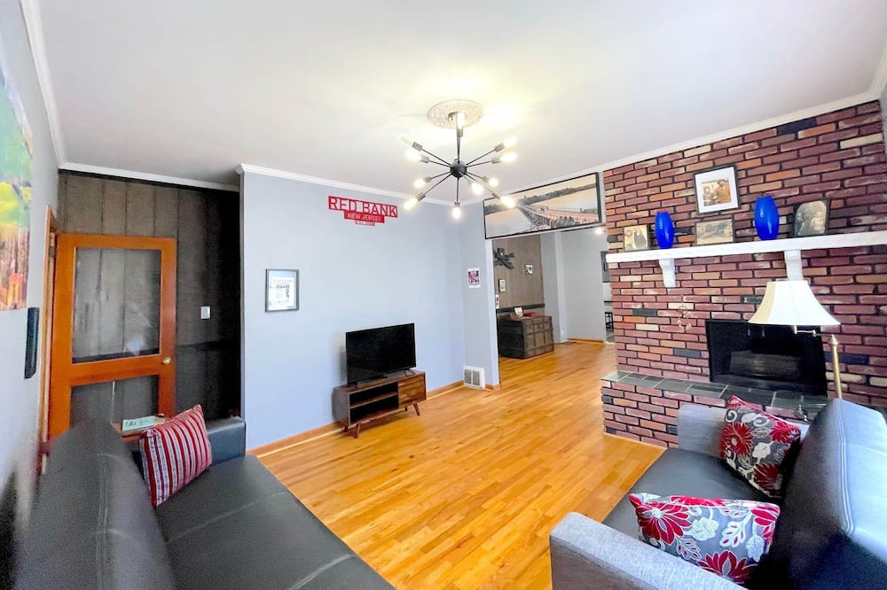 Photo of Livingroom in Red Bank