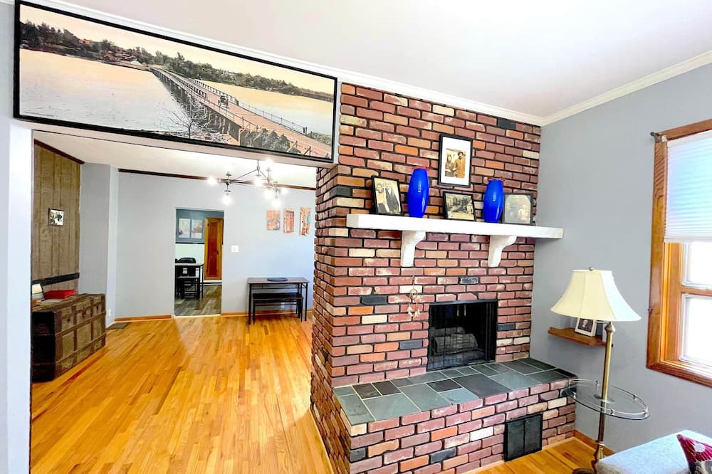 Photo of Bedroom in Red Bank
