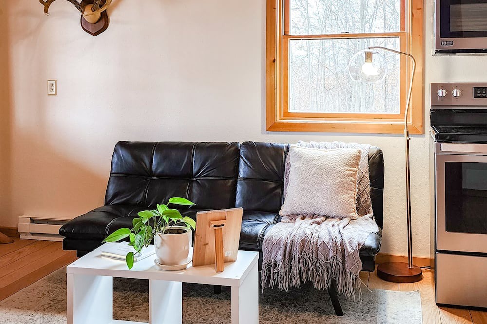 Photo of Livingroom in Davis County