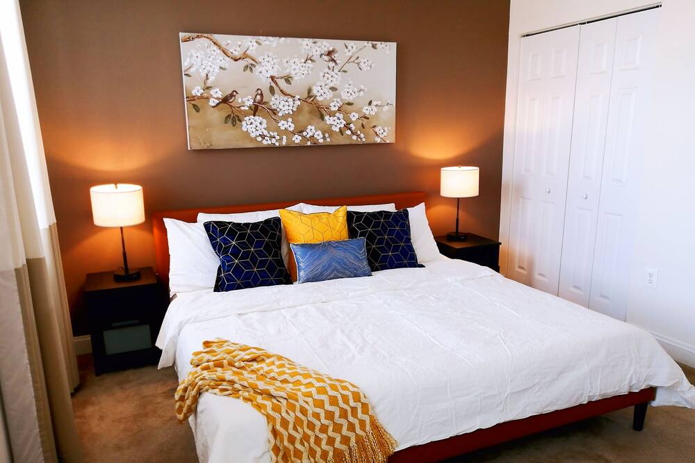 Photo of Bedroom in Downtown Baltimore