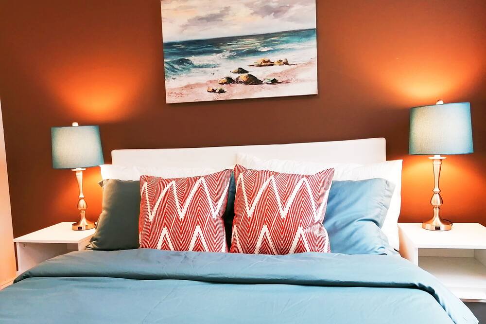 Photo of Bedroom in Downtown Baltimore