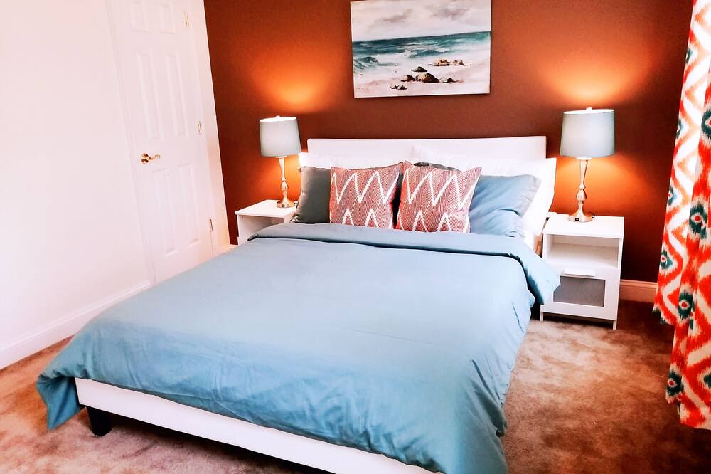 Photo of Bedroom in Downtown Baltimore