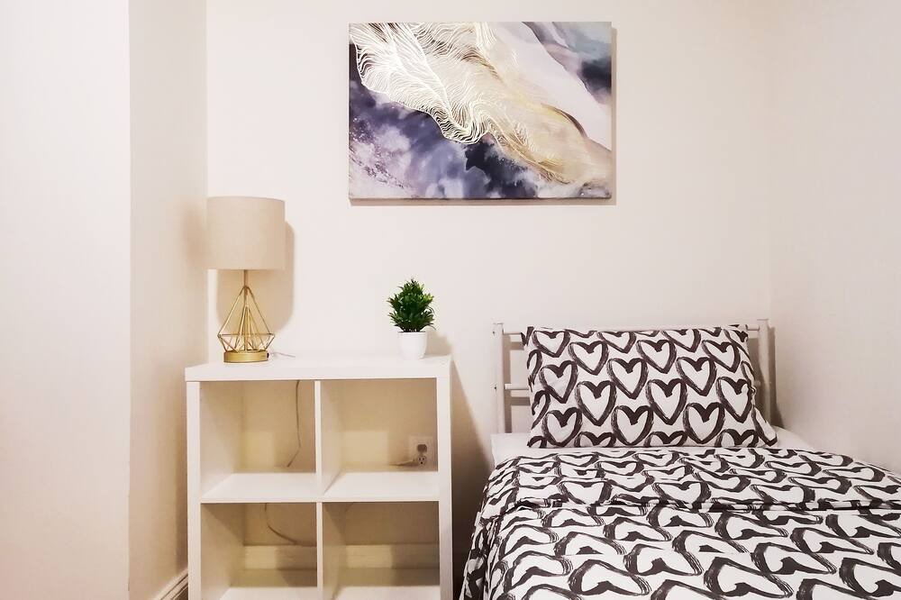 Photo of Bedroom in Downtown Baltimore