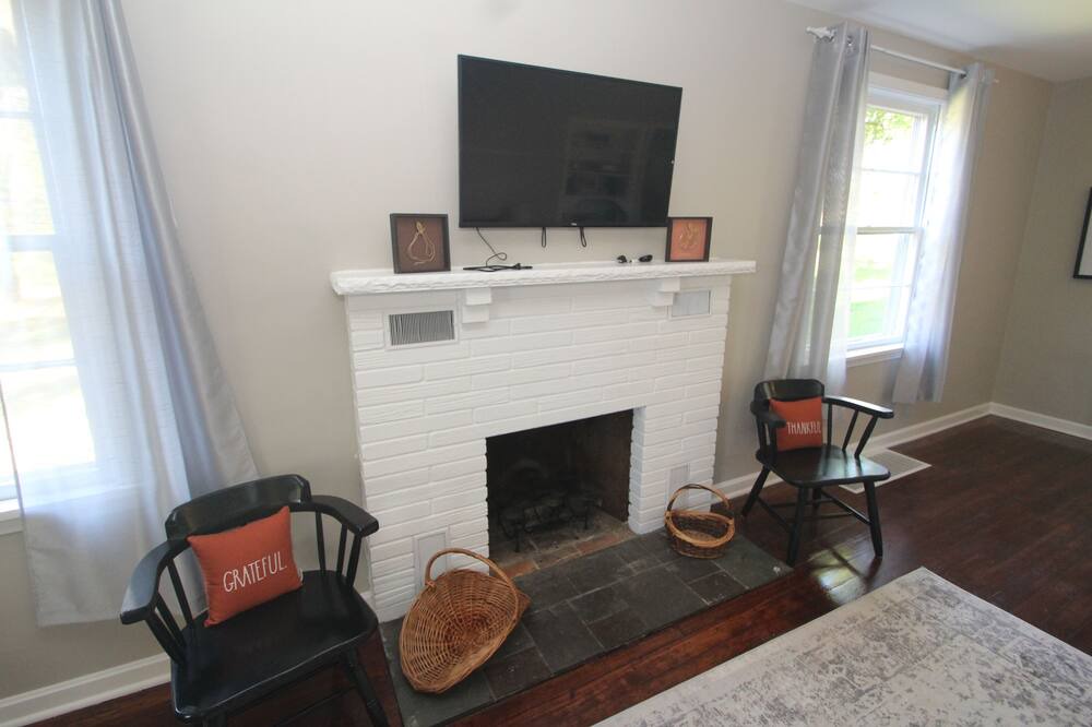Photo of Livingroom in Farmington