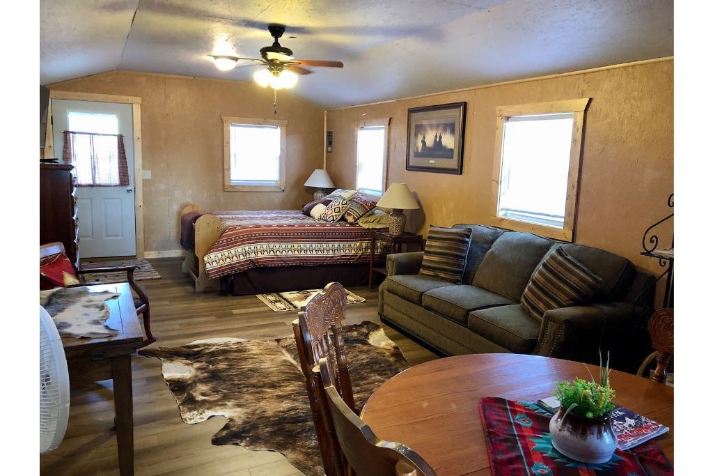 Photo of Livingroom in Lafayette County