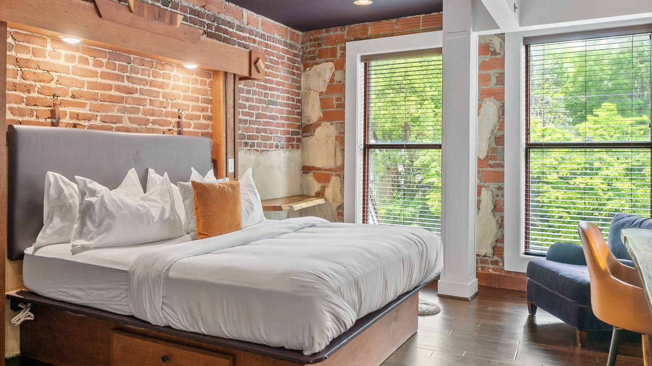 Photo of Bedroom in Boone