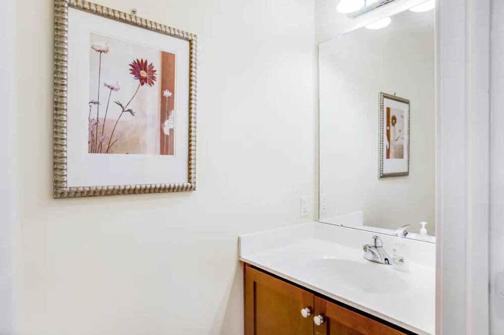 Photo of Bathroom in Rehoboth Beach