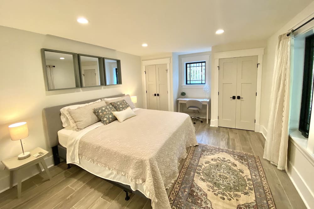Photo of Bedroom in Brookmont