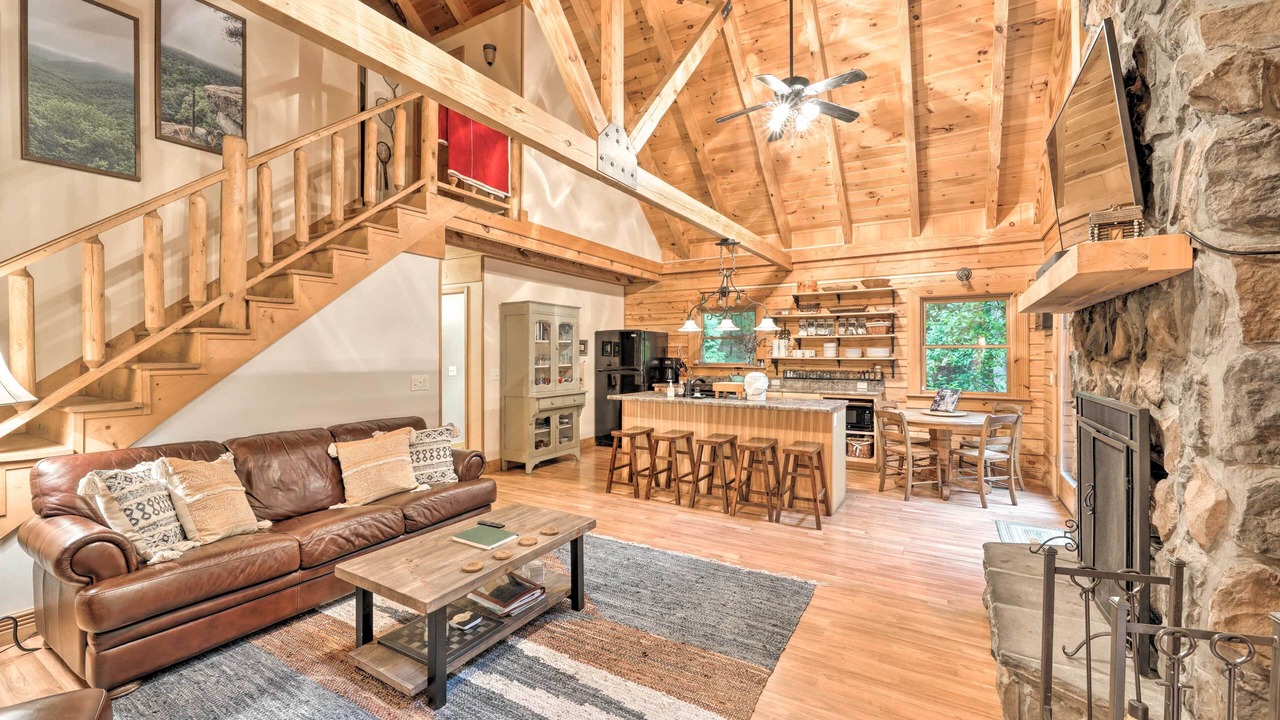 Photo of Livingroom in Coalmont
