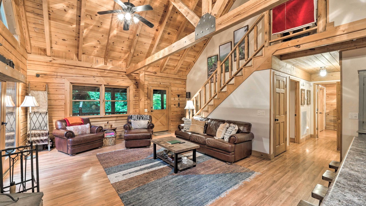 Photo of Livingroom in Coalmont