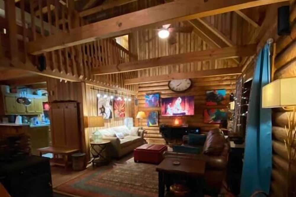 Photo of Livingroom in Zuni