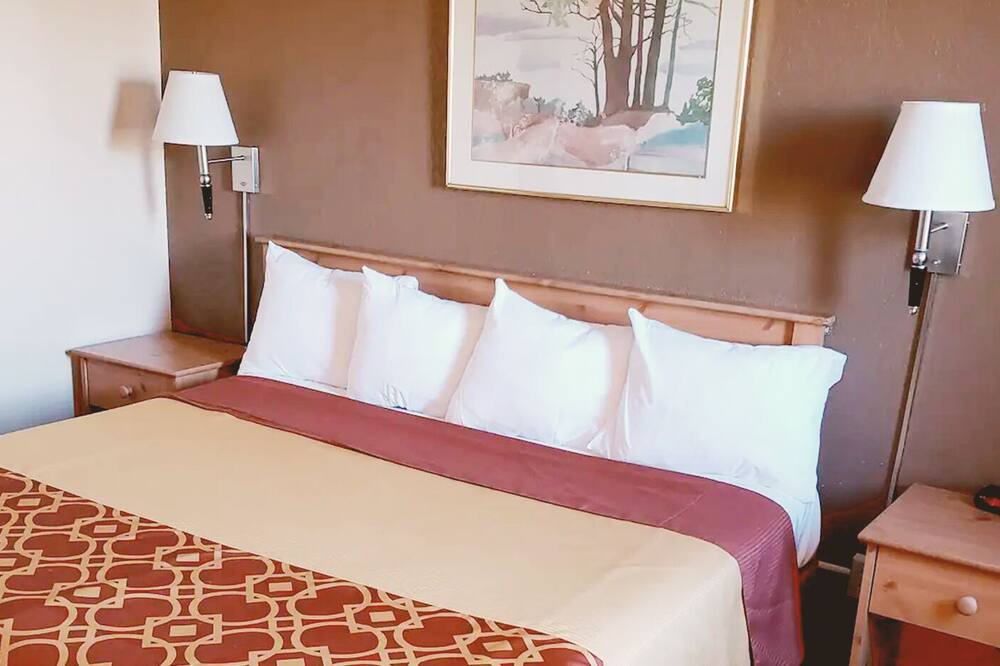 Photo of Bedroom in Mankato