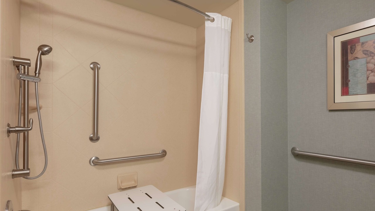 Photo of Bathroom in Adairsville