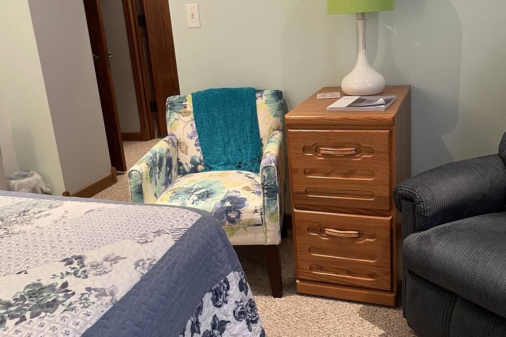 Photo of Bedroom in Pella