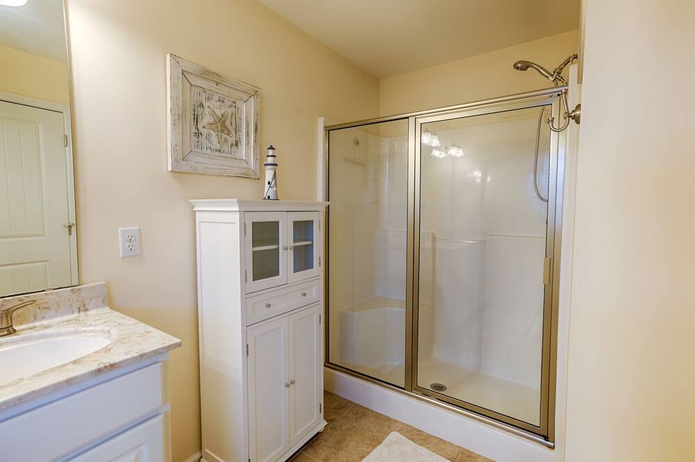 Photo of Bedroom in McCutcheon Field