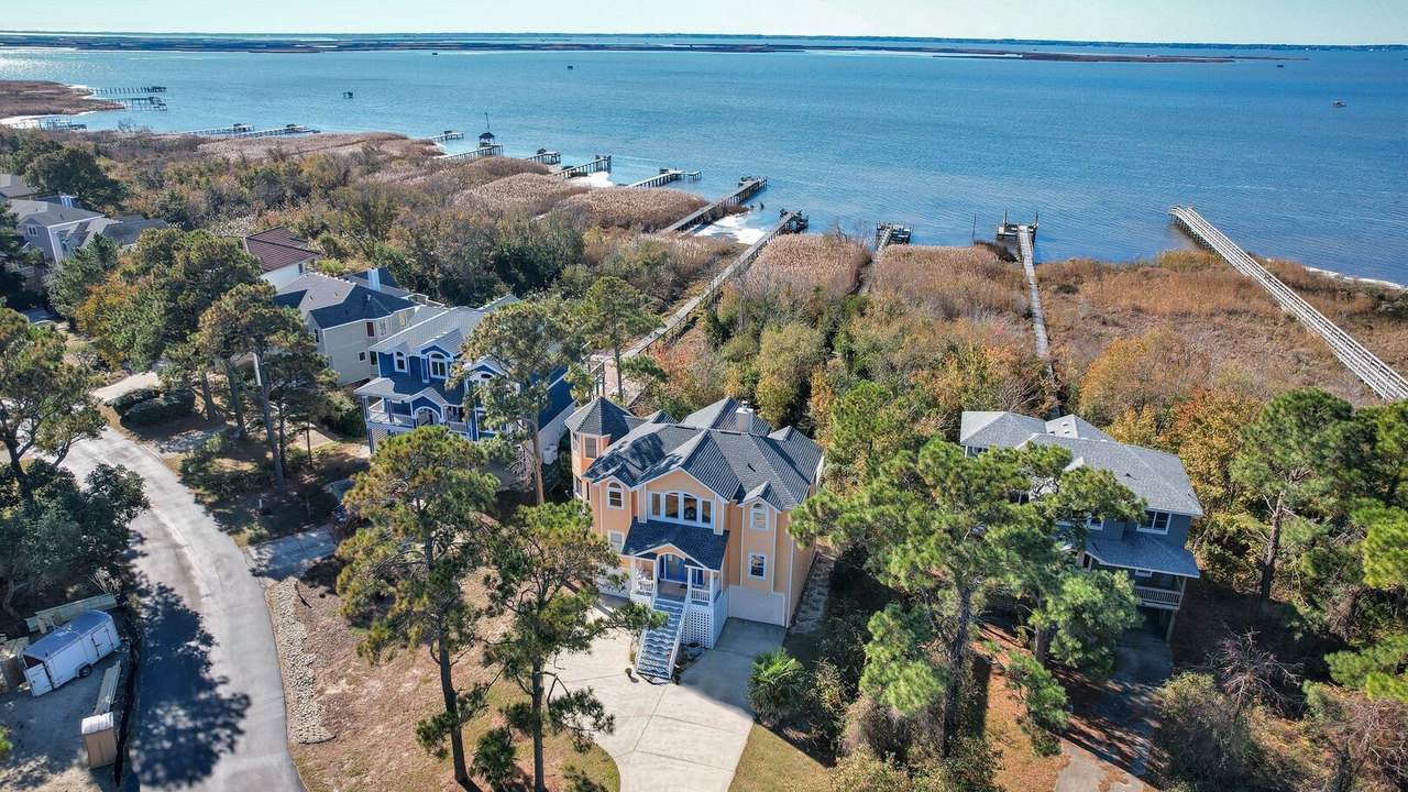 Photo of Outdoor in Monteray Shores