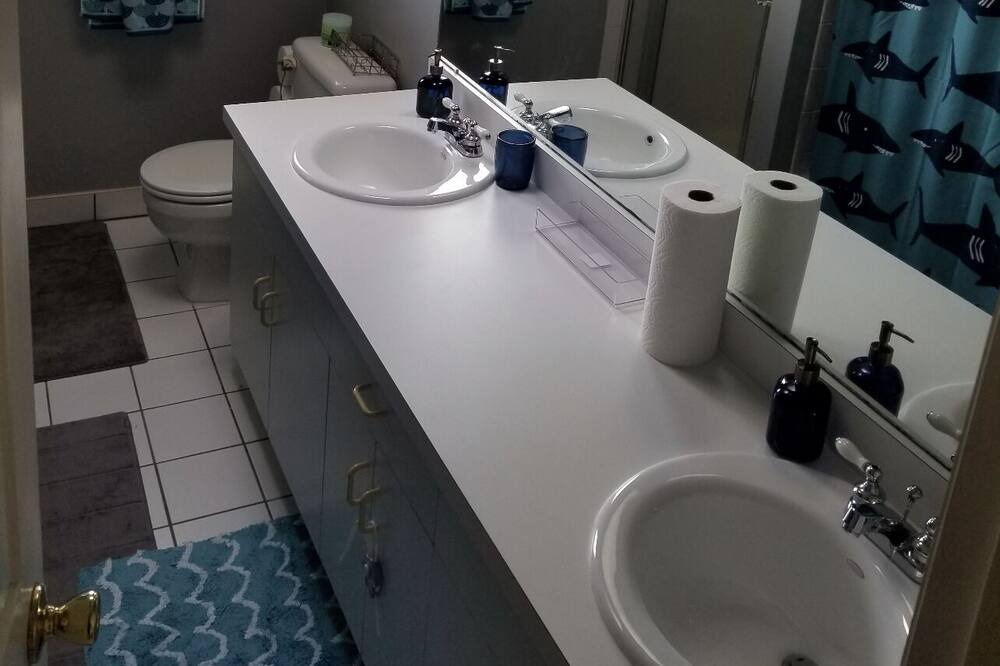 Photo of Bathroom in Morganville