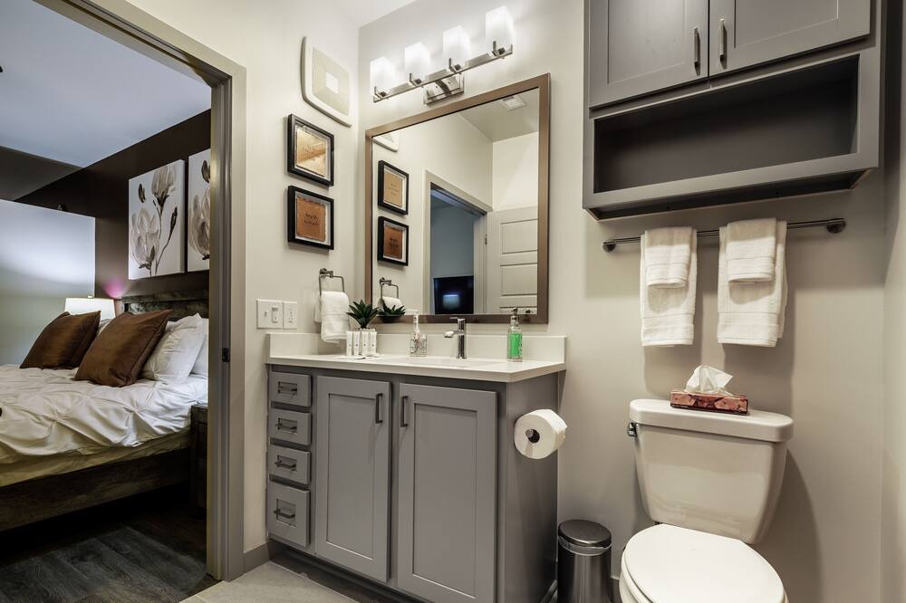 Photo of Bathroom in Linthicum Heights