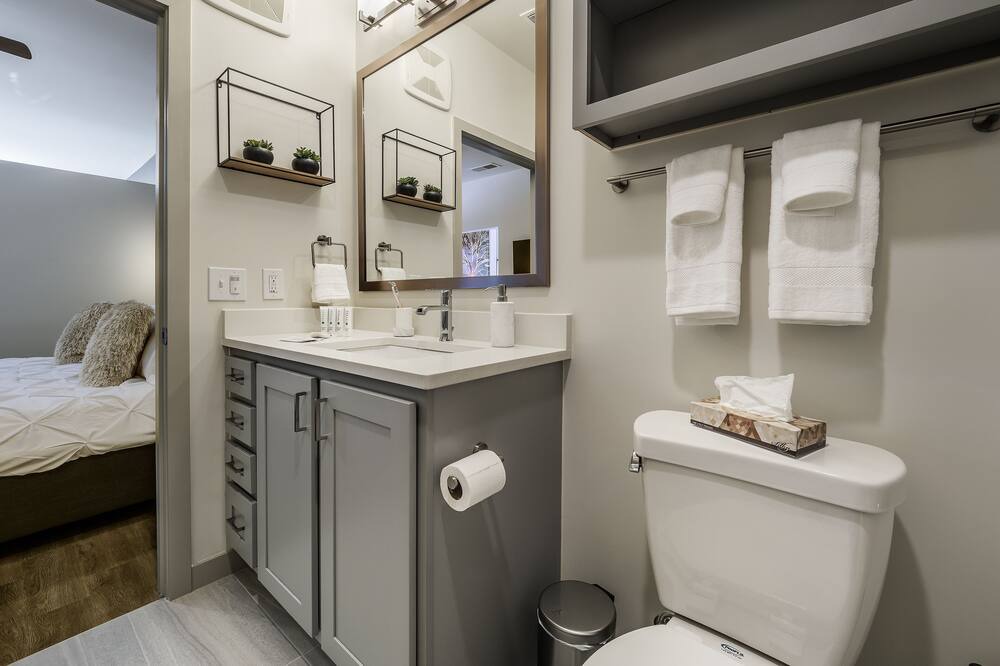 Photo of Bathroom in Linthicum Heights