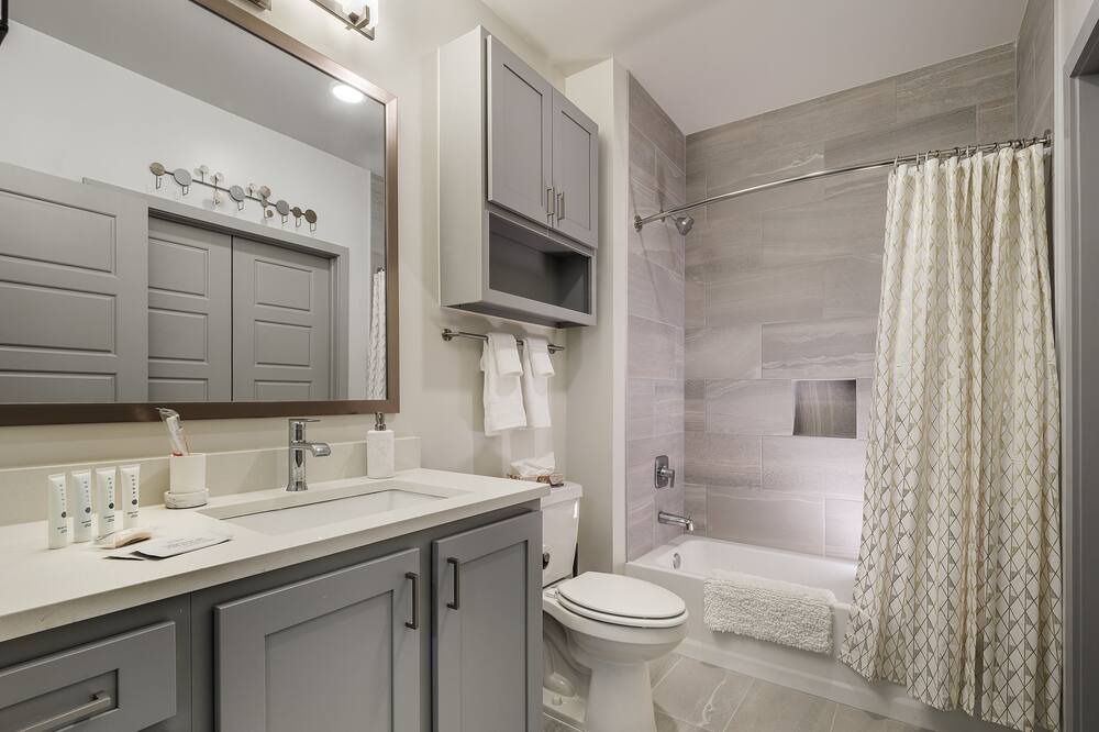 Photo of Bathroom in Linthicum Heights