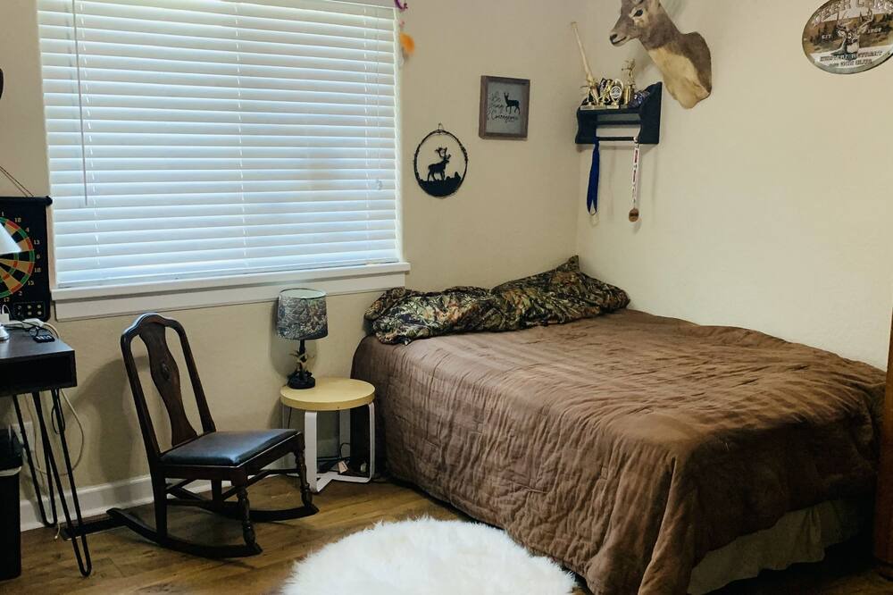 Photo of Bedroom in Blackhawk