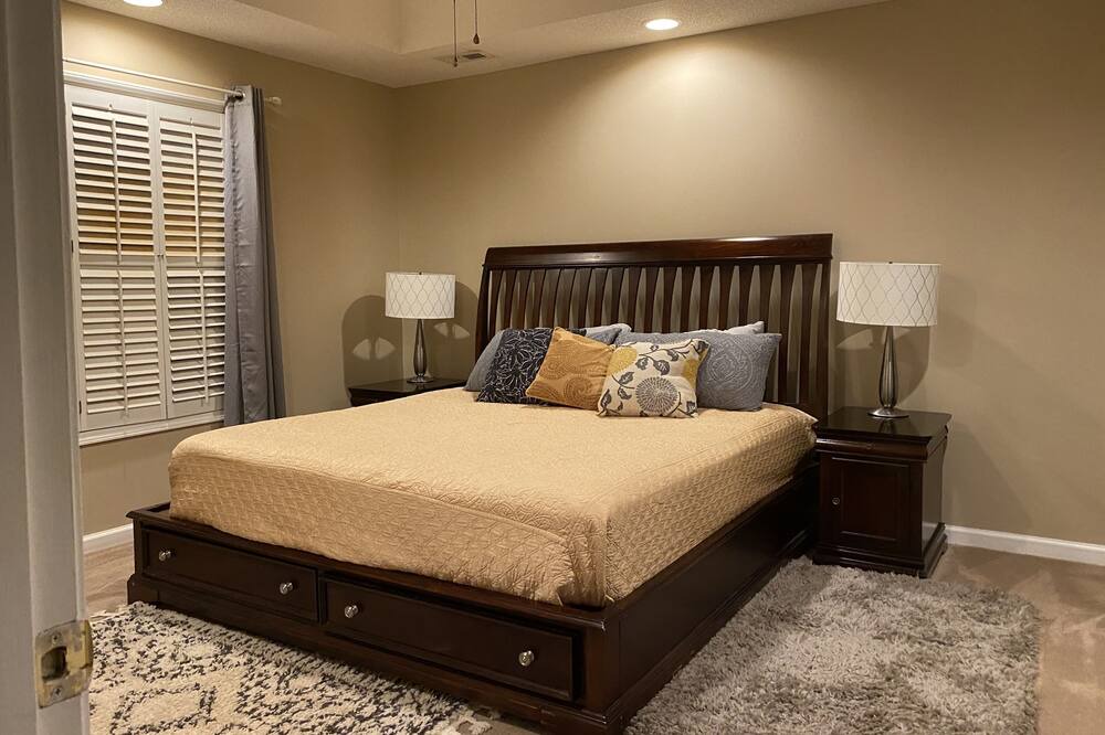 Photo of Bedroom in Dalzell