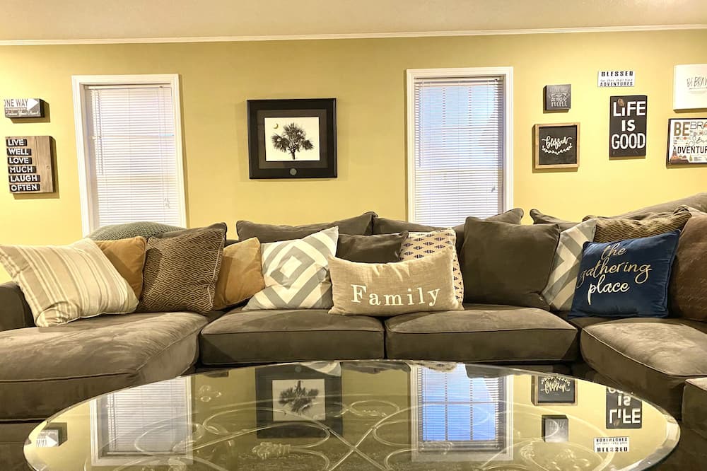 Photo of Livingroom in Dalzell