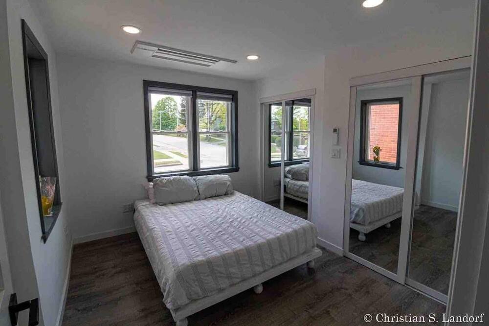 Photo of Bedroom in Yorkville