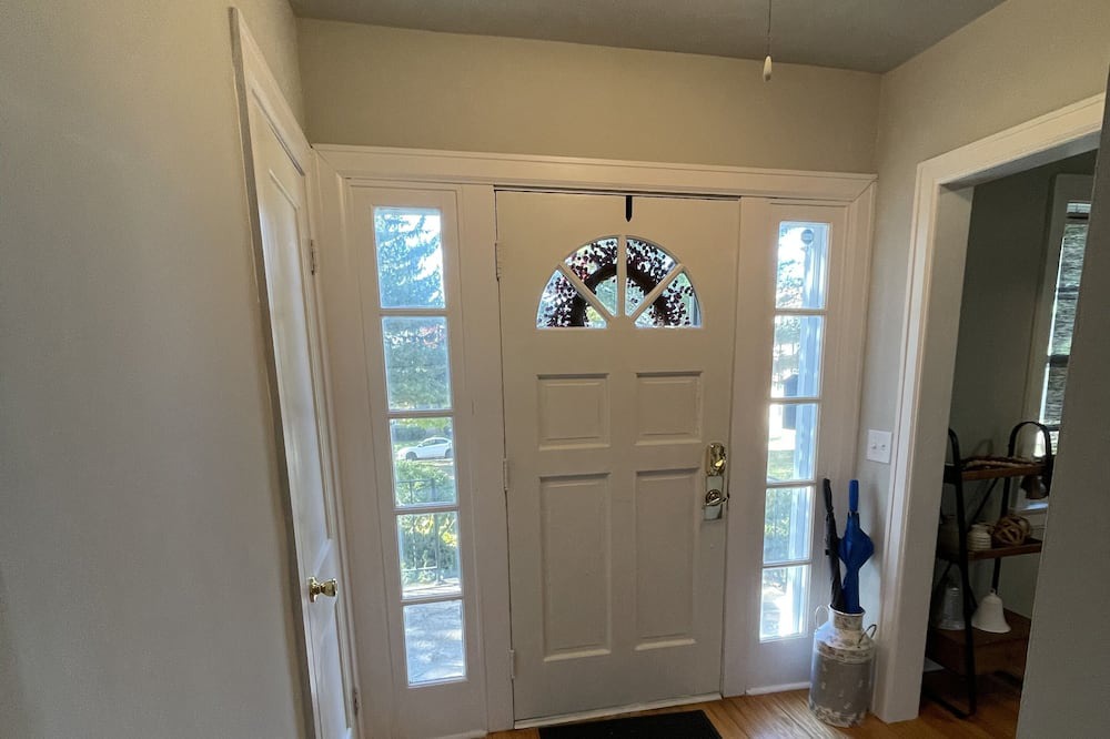 Photo of Bedroom in Mount Vernon