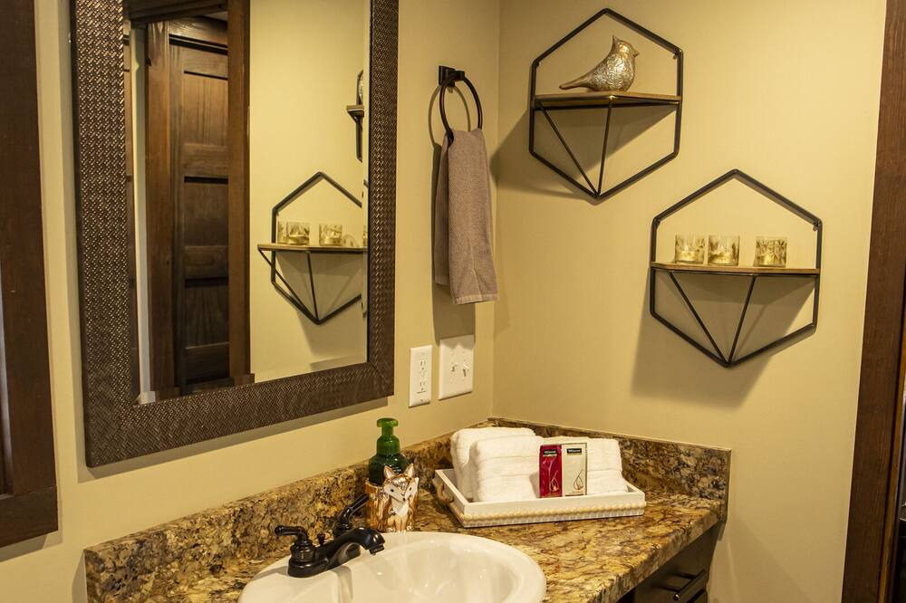 Photo of Bathroom in Coosa