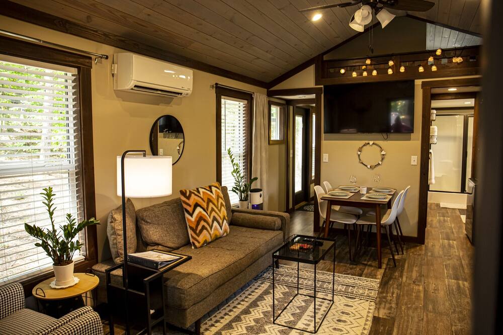 Photo of Livingroom in Coosa