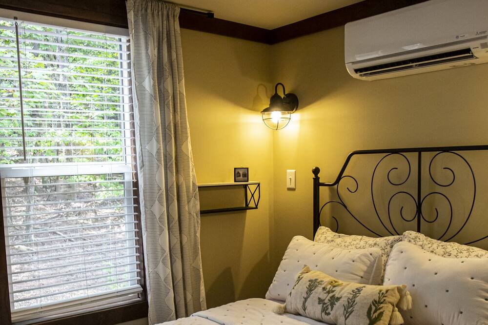 Photo of Bedroom in Coosa