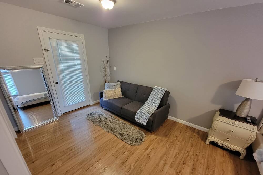 Photo of Livingroom in Ellendale