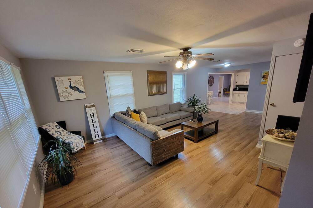 Photo of Livingroom in Ellendale