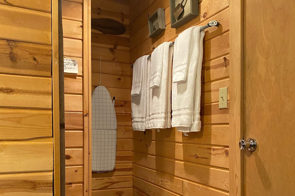 Photo of Bathroom in Ventura
