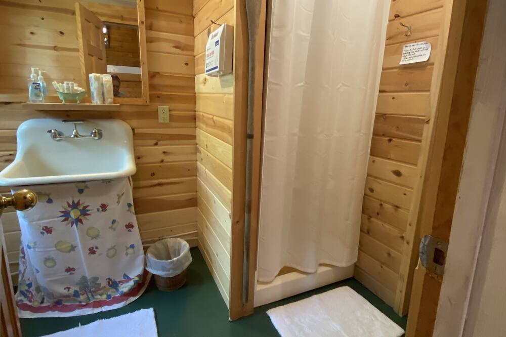 Photo of Bathroom in Ventura