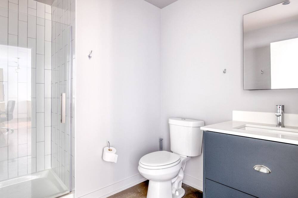 Photo of Bathroom in Uptown