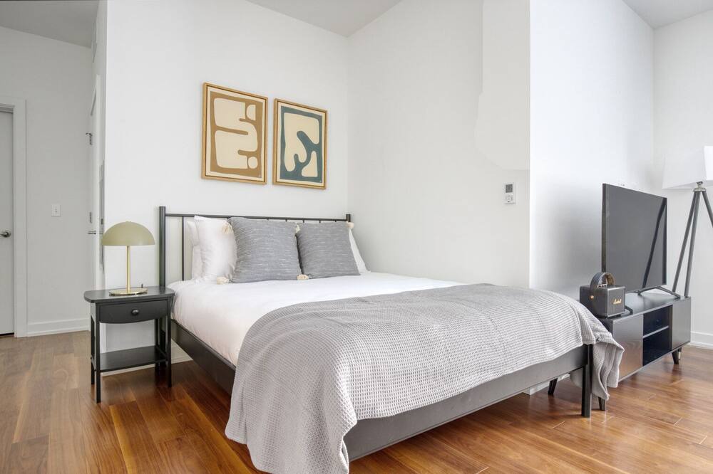 Photo of Bedroom in Uptown