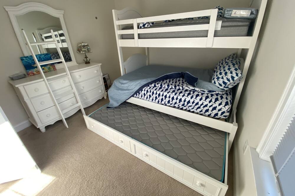 Photo of Bedroom in North End