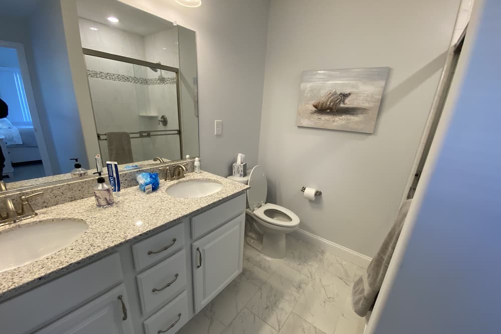 Photo of Bathroom in North End