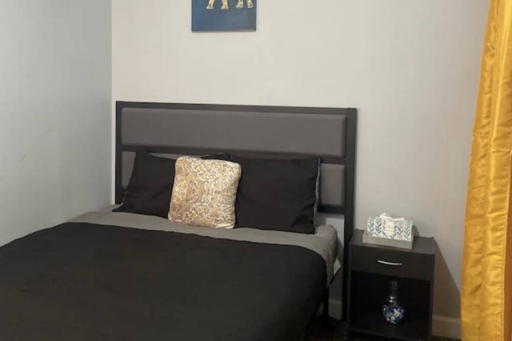 Photo of Bedroom in Druid Heights