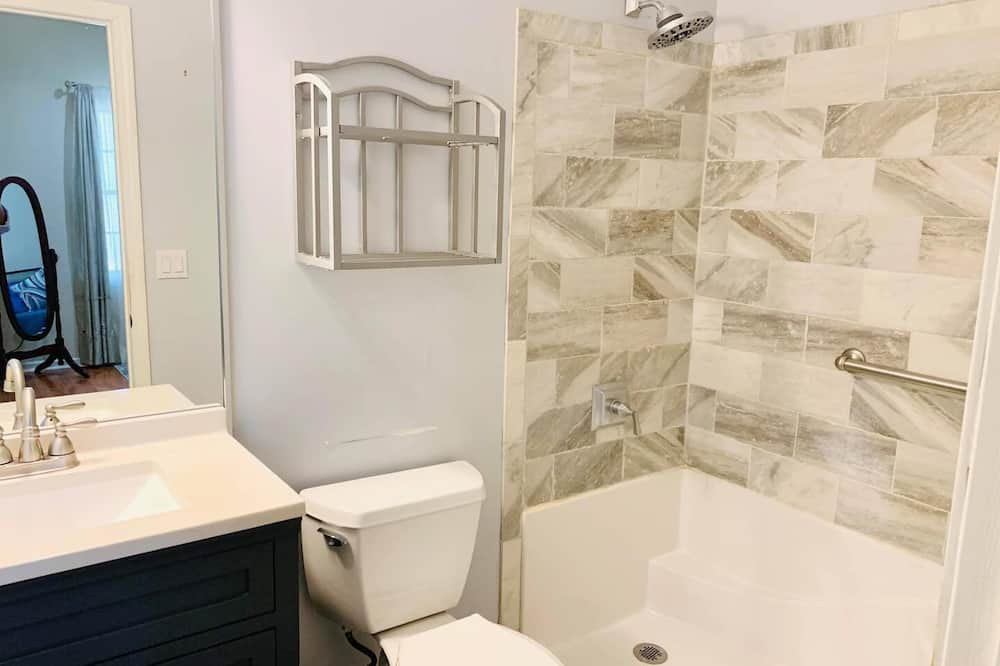 Photo of Bathroom in Ocean Acres