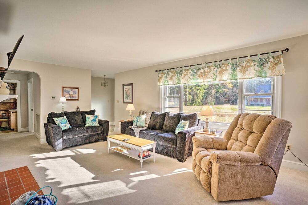 Photo of Bedroom in Weems