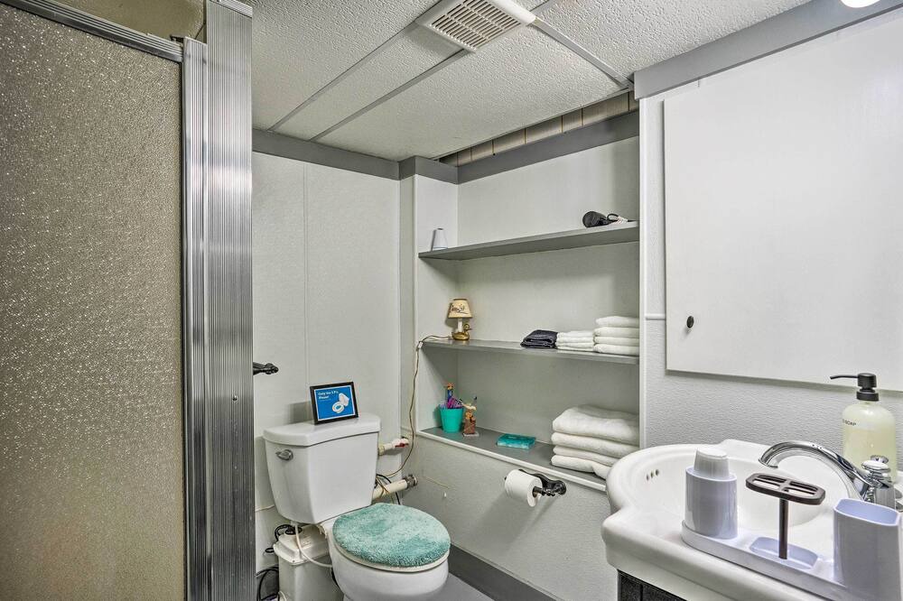 Photo of Bathroom in Weems
