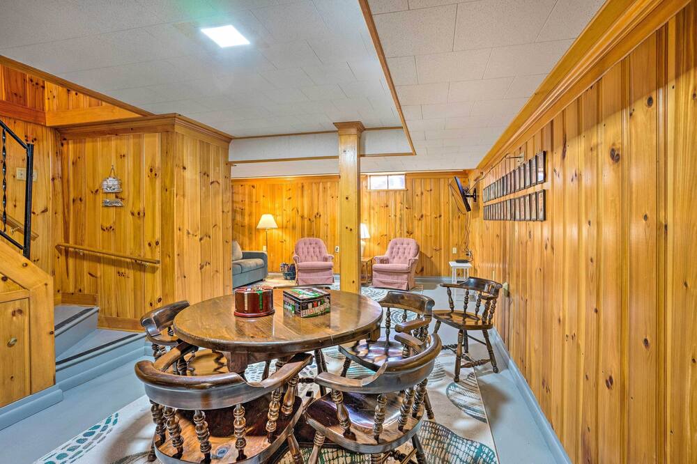Photo of Bedroom in Weems